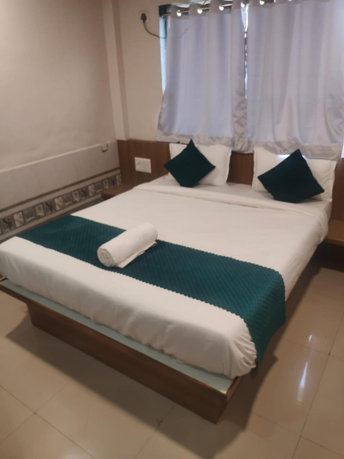 Hotel Sun Bright Residency Badlapur Extérieur photo